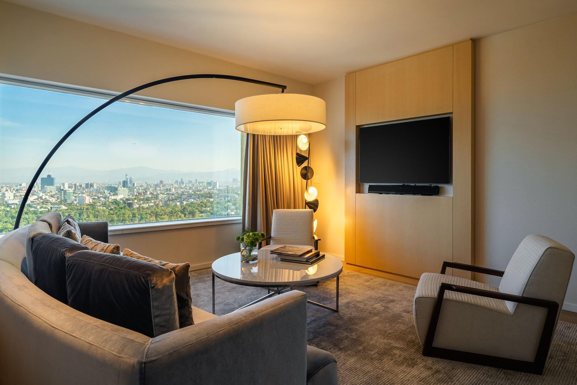 Hyatt Regency Città del Messico Esterno foto A living room at the West Hollywood hotel