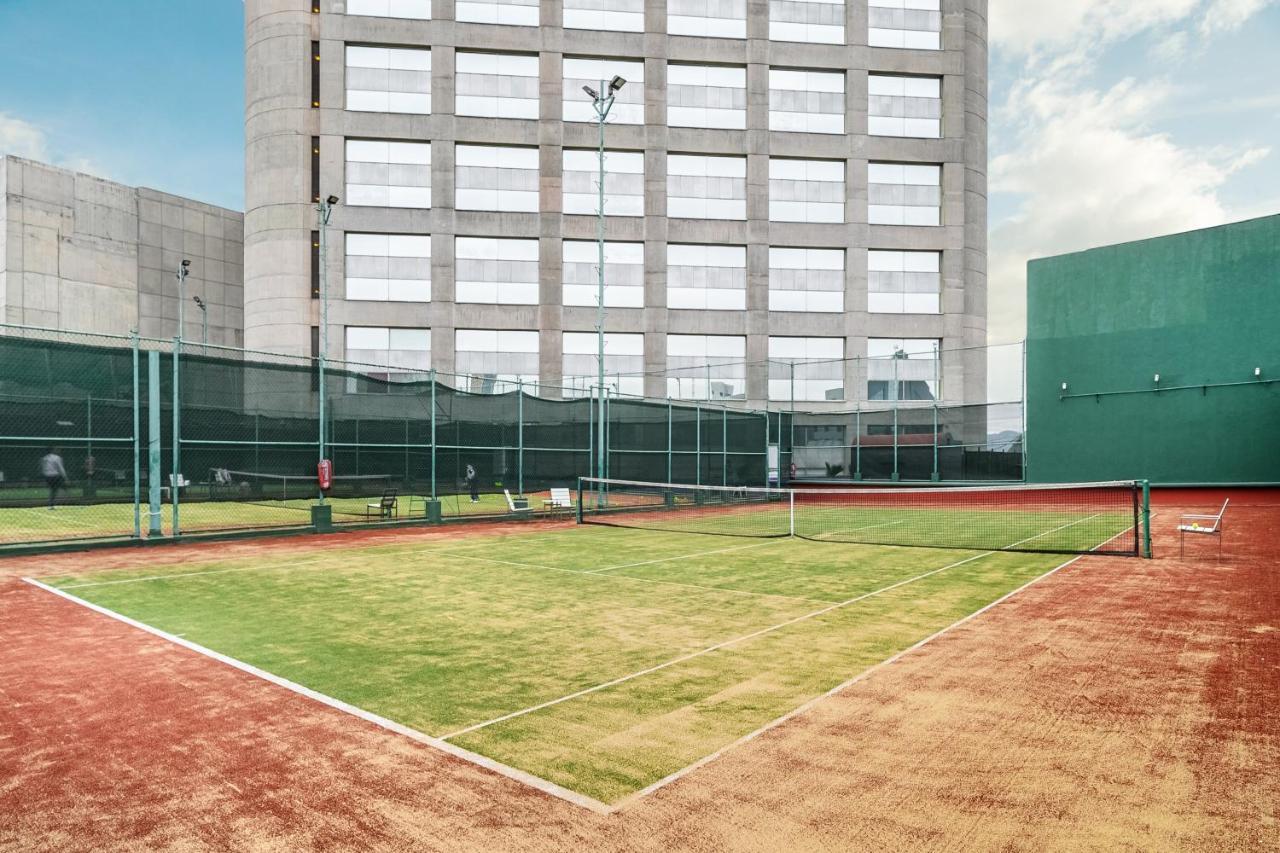 Hyatt Regency Città del Messico Esterno foto Tennis courts