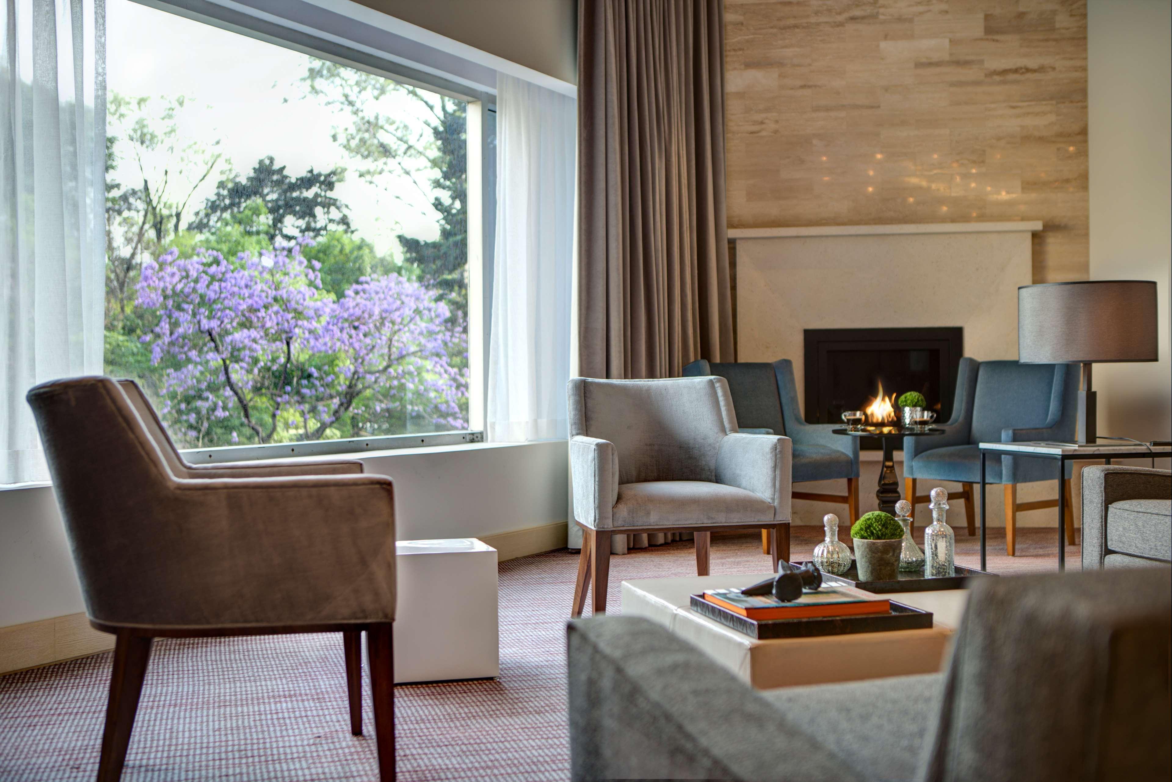 Hyatt Regency Città del Messico Esterno foto The Living Room at the Four Seasons Hotel